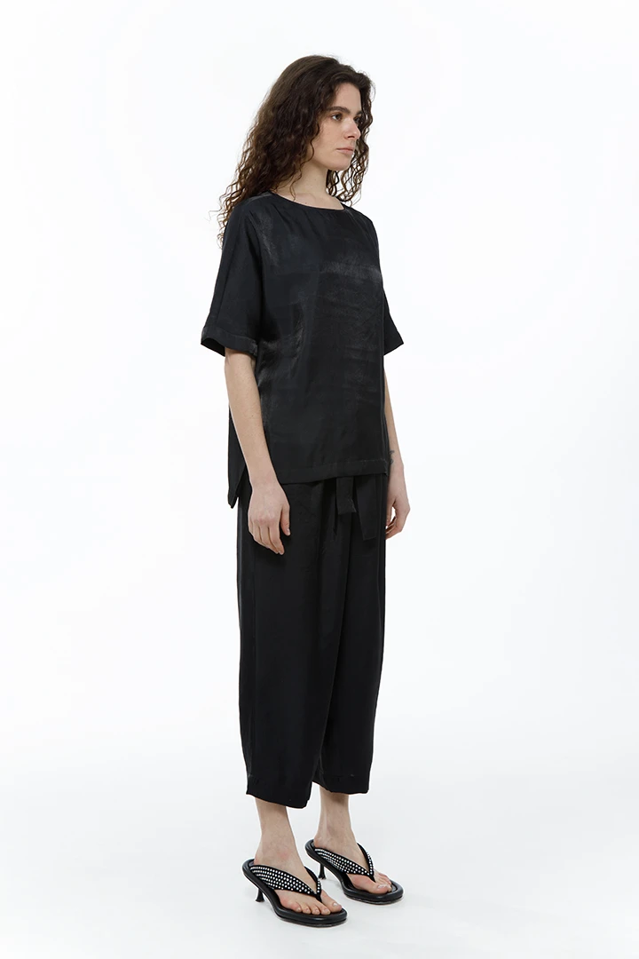 Блузка Tilda (Цвет Чёрный, Размер 44/S, Состав 100% вискоза)