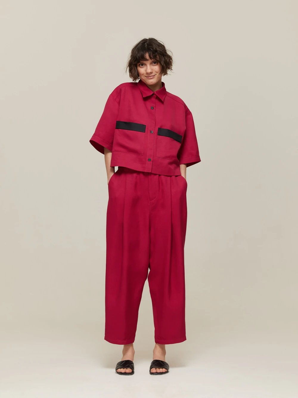 Брюки Vero (Цвет Малиновый, Размер XS, Состав 100% вискоза)