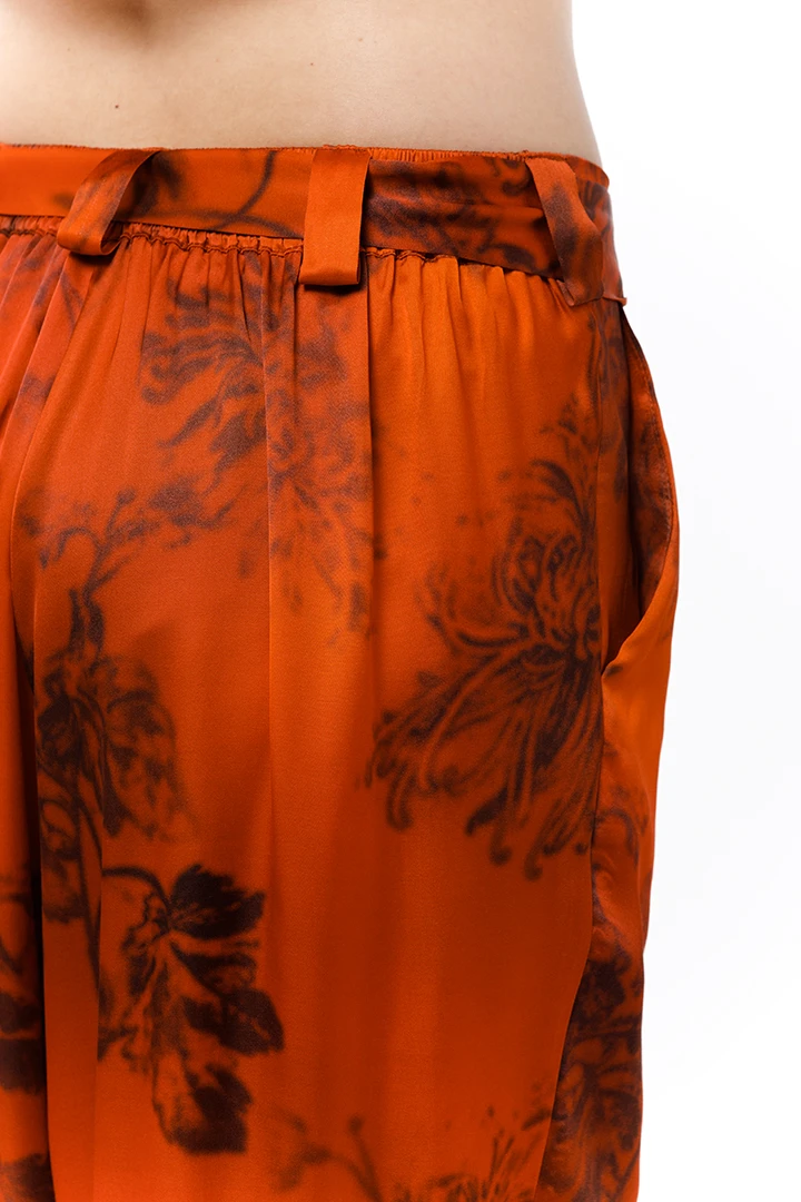 Блузка Tilda (Цвет Принт на красном, Размер 44/S, Состав 100% вискоза)