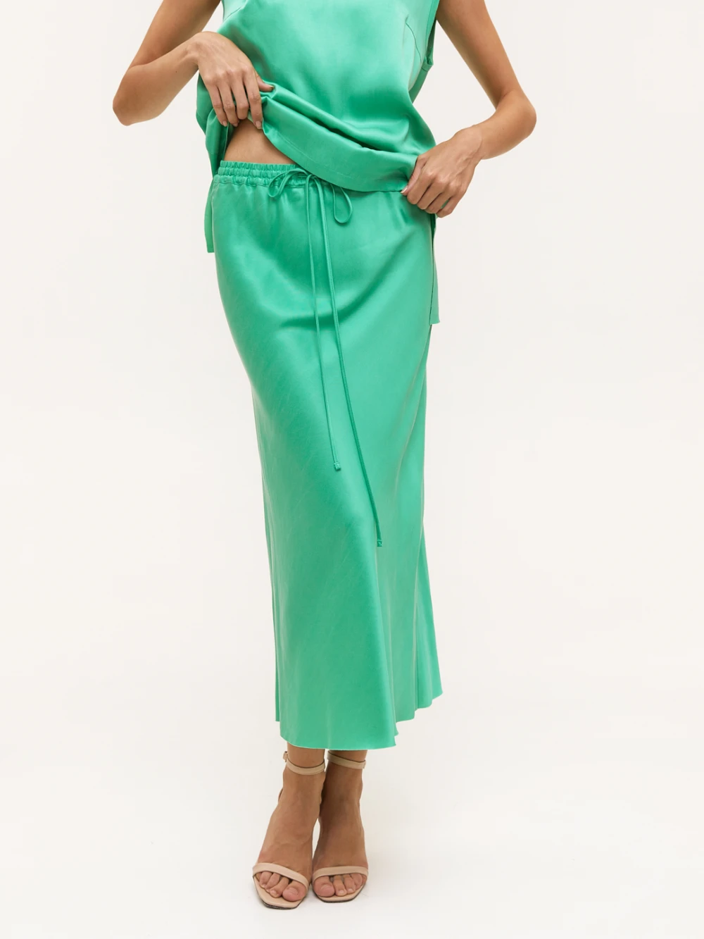 Костюм Vendella (Цвет Зелёный, Размер S, Состав 55% купро, 45% вискоза)