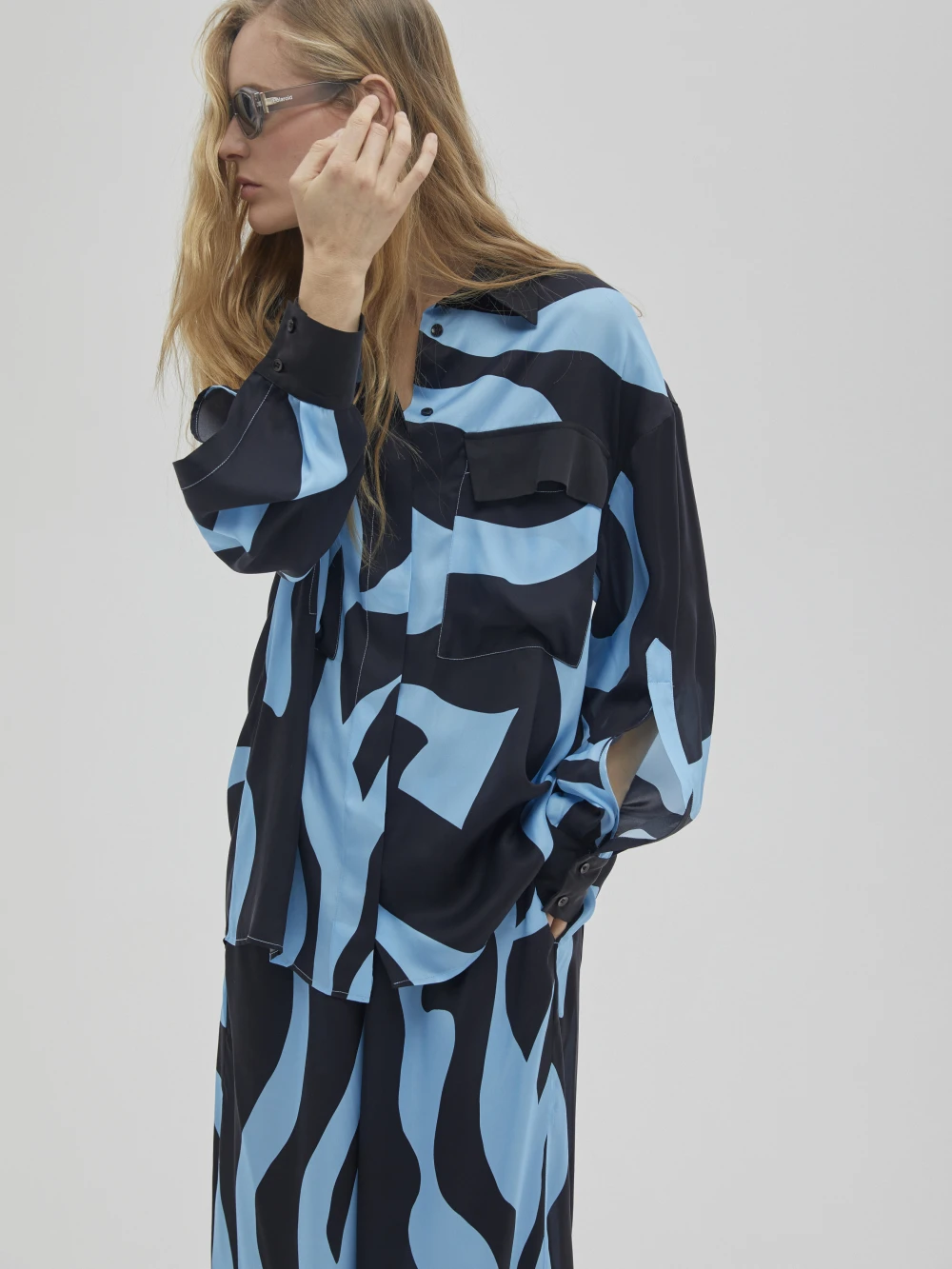 Костюм Carla (Цвет Голубой с узором, Размер S, Состав 65% купро, 35% вискоза)