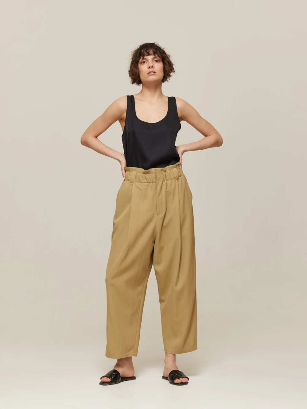 Брюки Vero (Цвет Бежевый, Размер XS, Состав 100% хлопок)