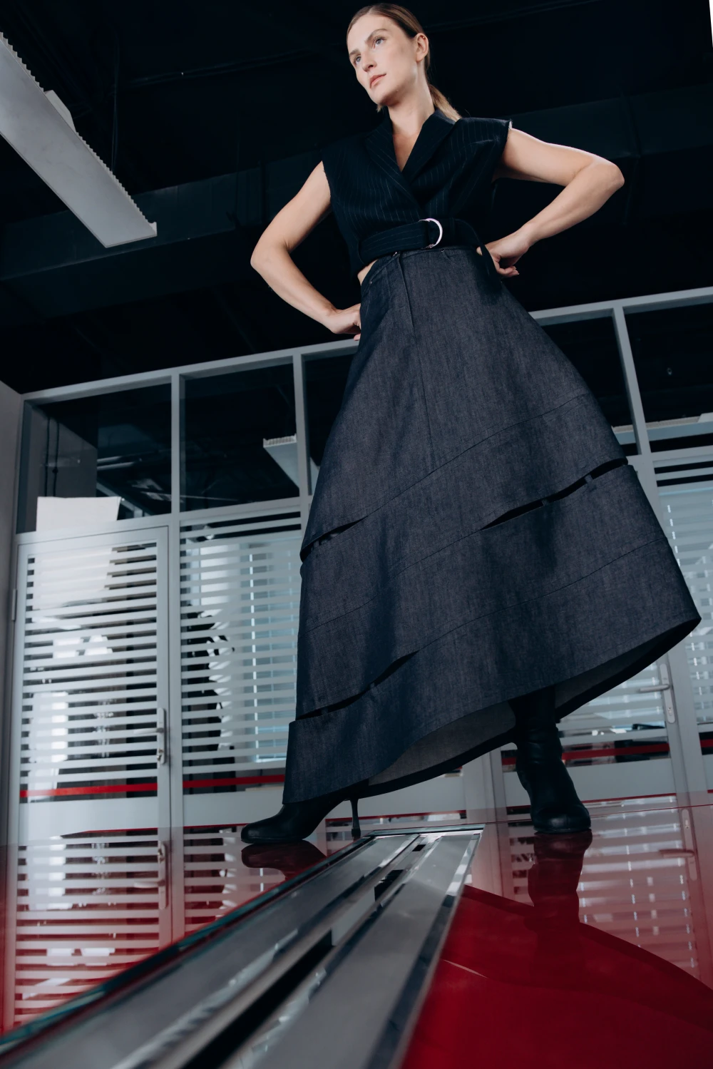 Жилет Meeting room (Цвет Тёмно-синий в полоску, Размер 44/S)