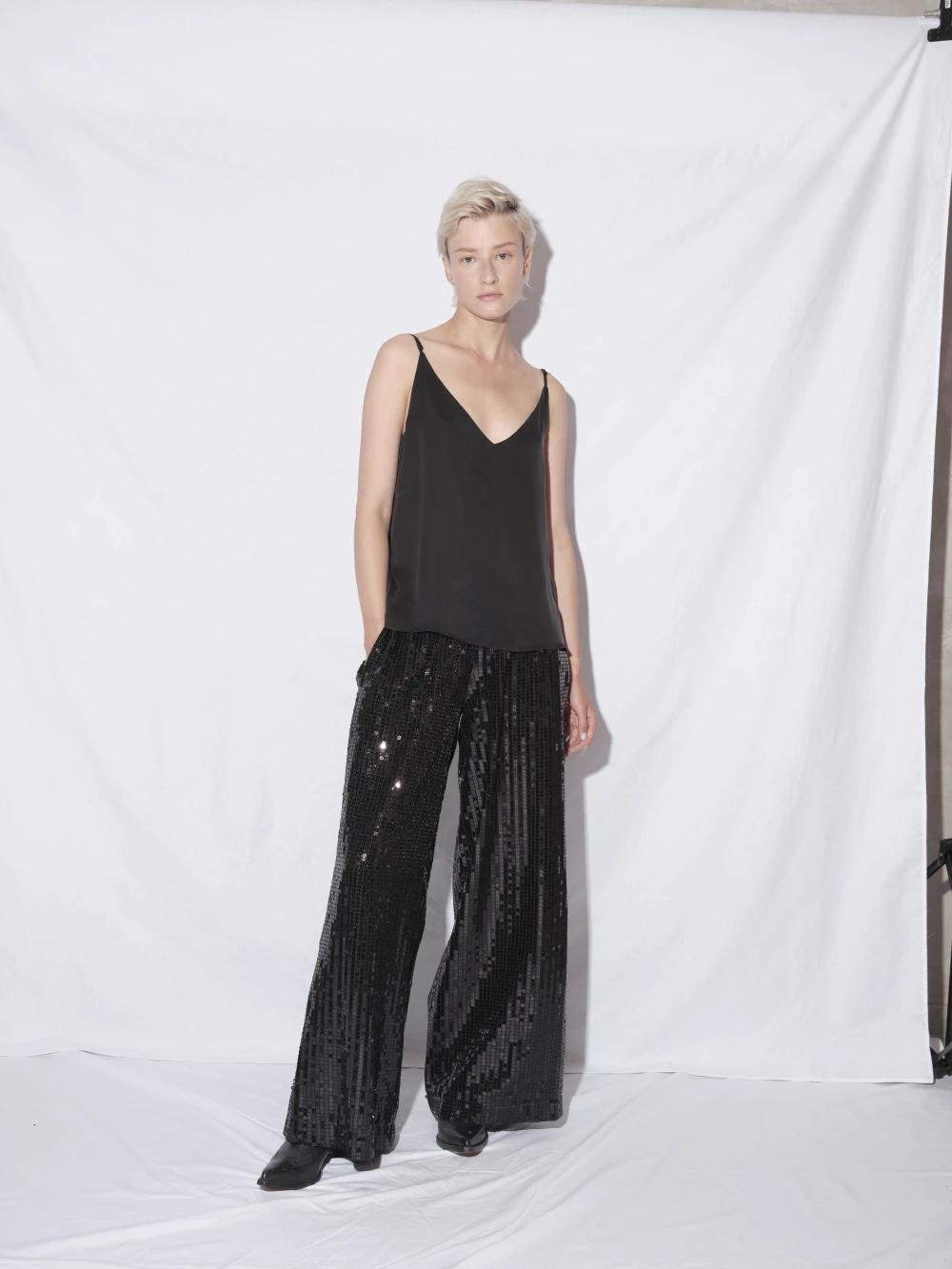 Брюки Asta (Цвет Чёрный, Размер L, Состав 100% хлопок)