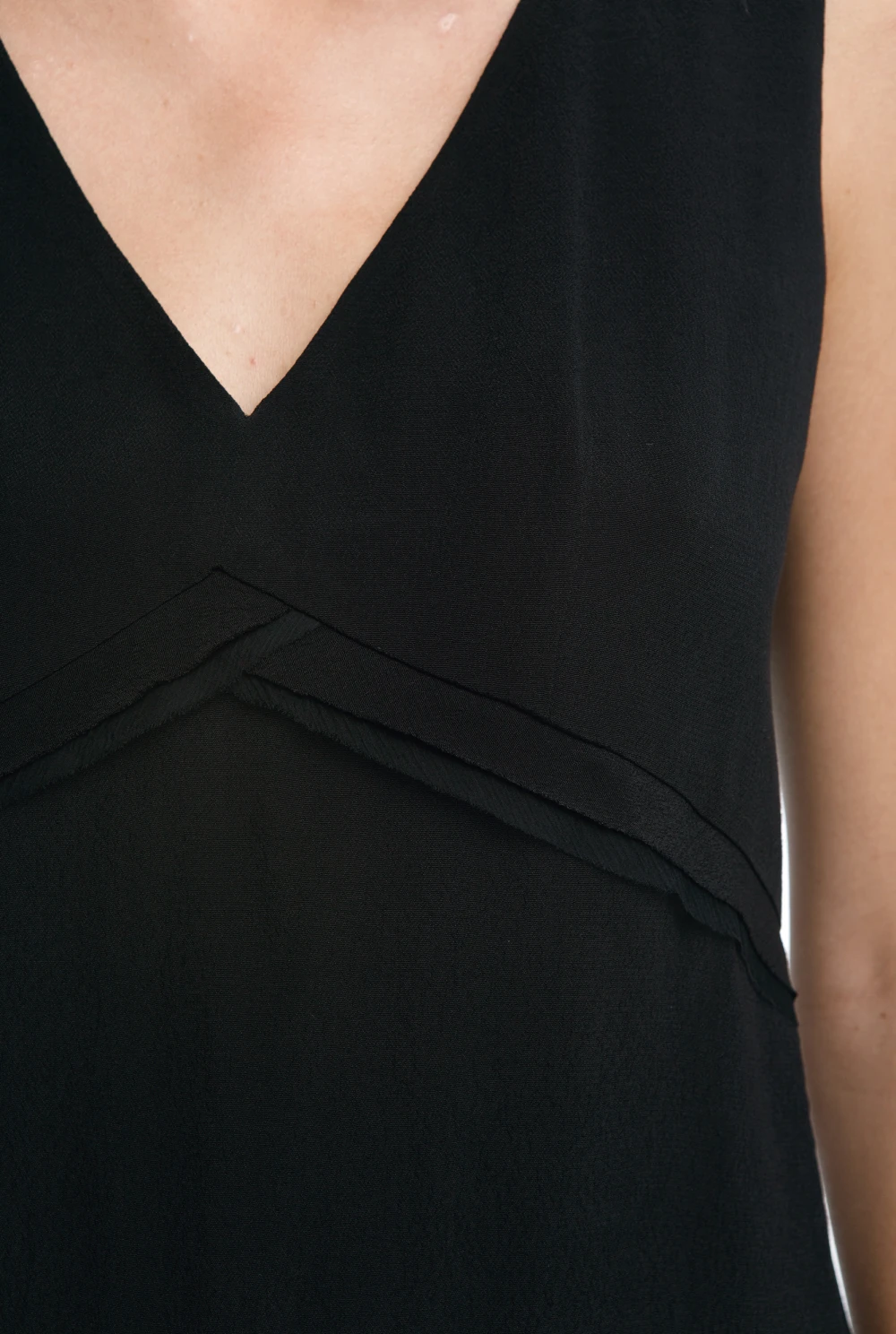 Топ Evening (Цвет Чёрный, Размер 44/S, Состав 100% Вискоза)