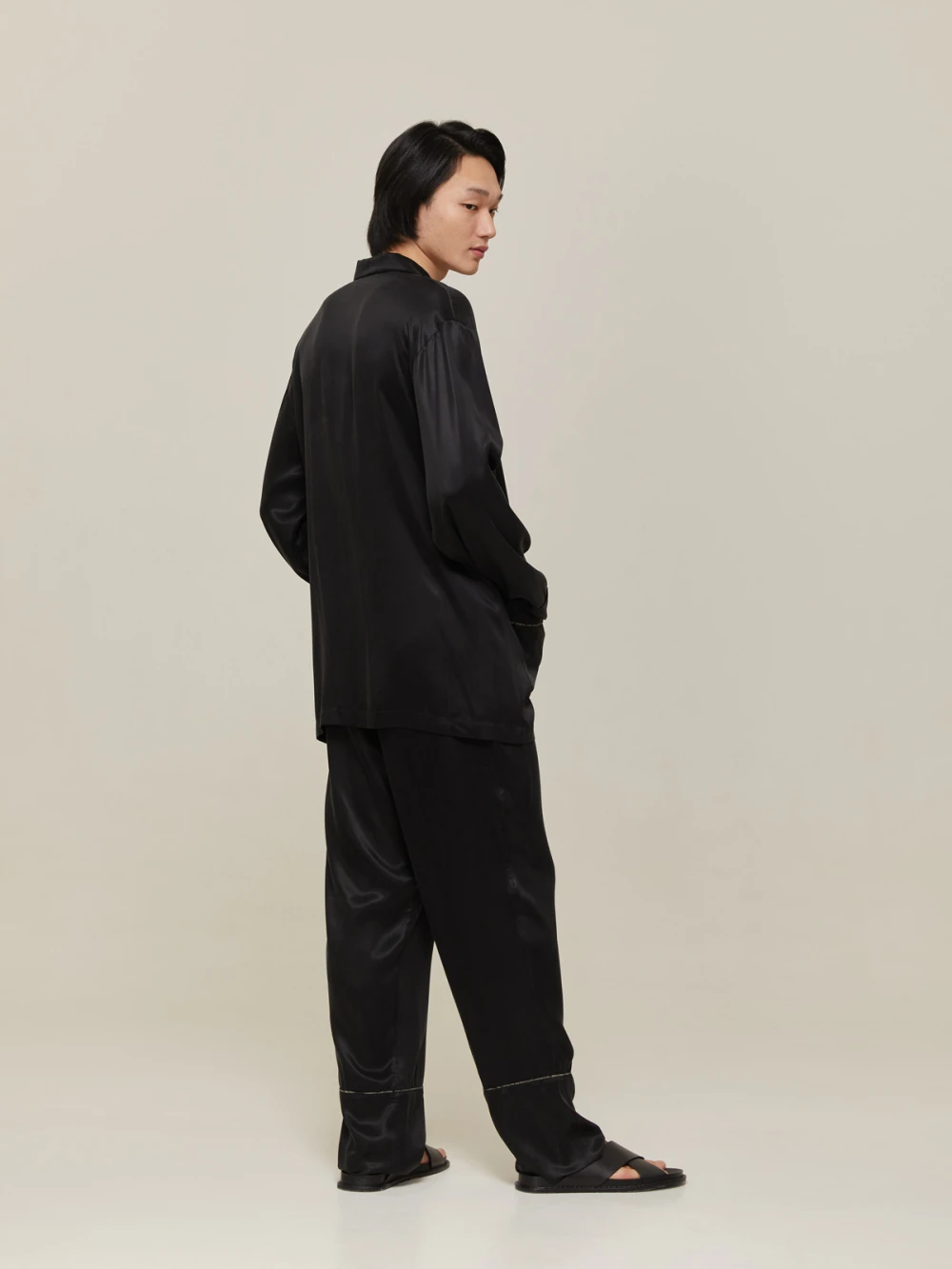 Пижама мужская Kolrig (Цвет Чёрный, Размер M, Состав 55% купро, 45% вискоза)