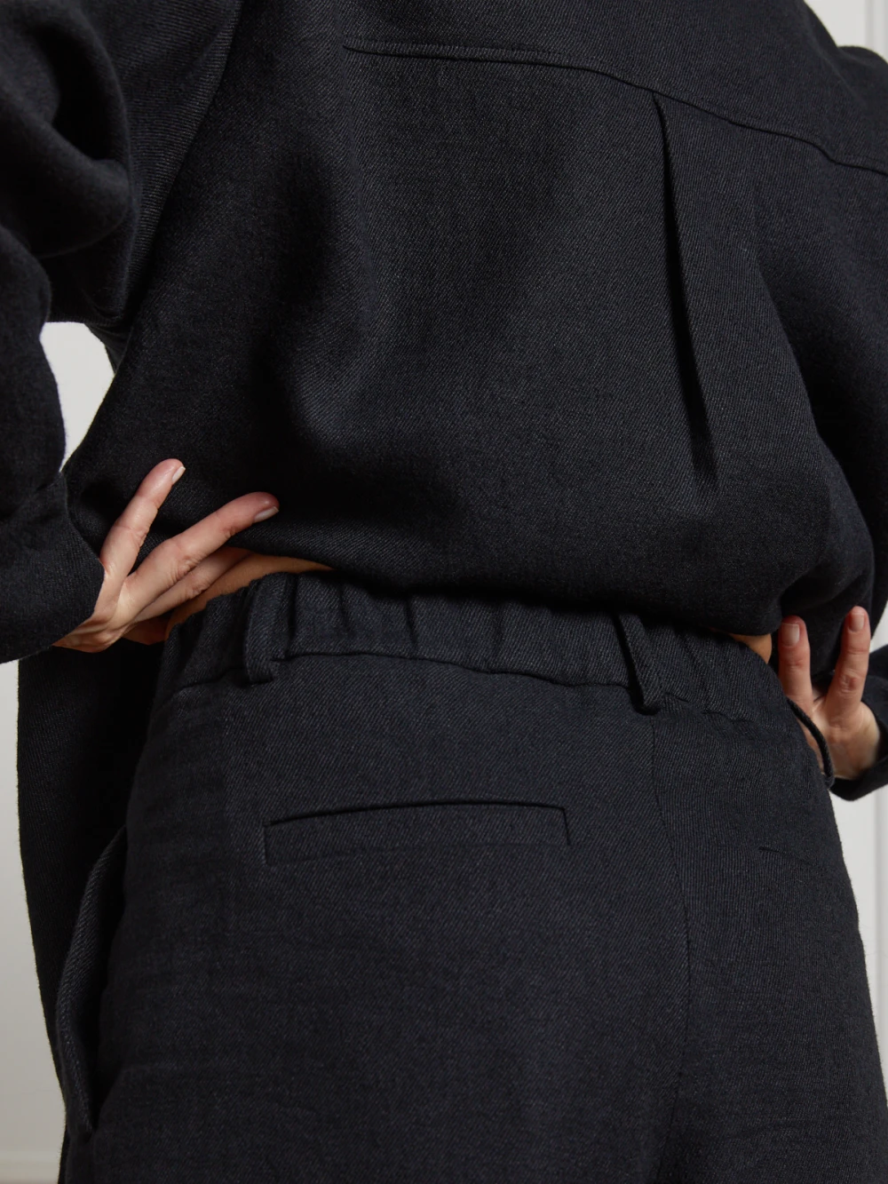 Костюм Aron (Цвет Чёрный, Размер L, Состав 52% шерсть, 48% лён)