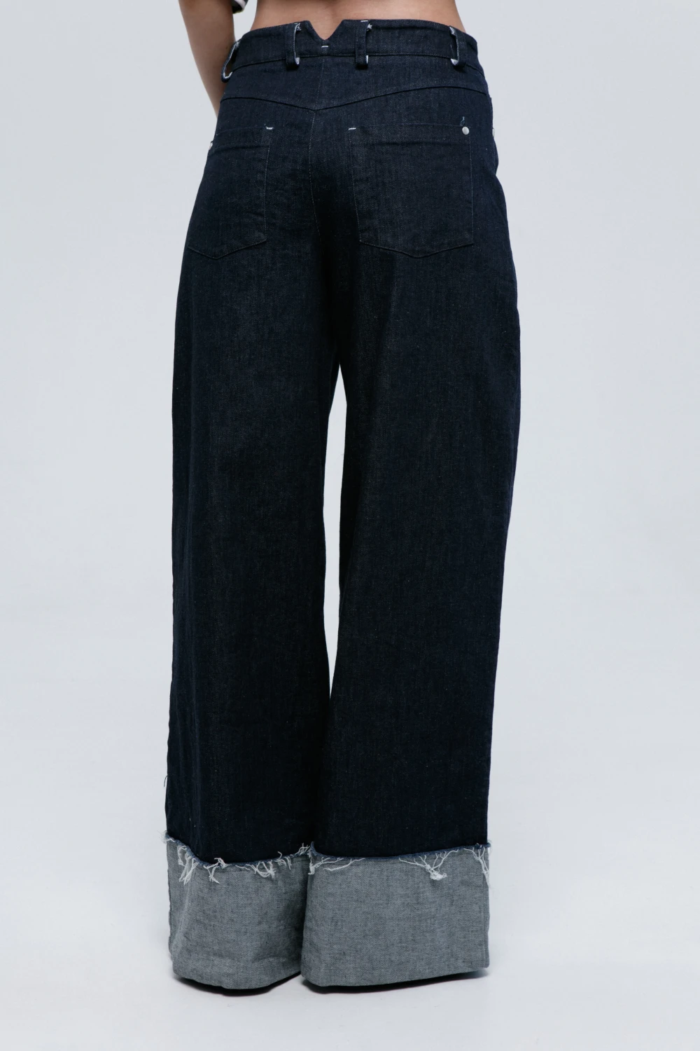 Джинсы Genes ( Цвет Тёмно-синий )