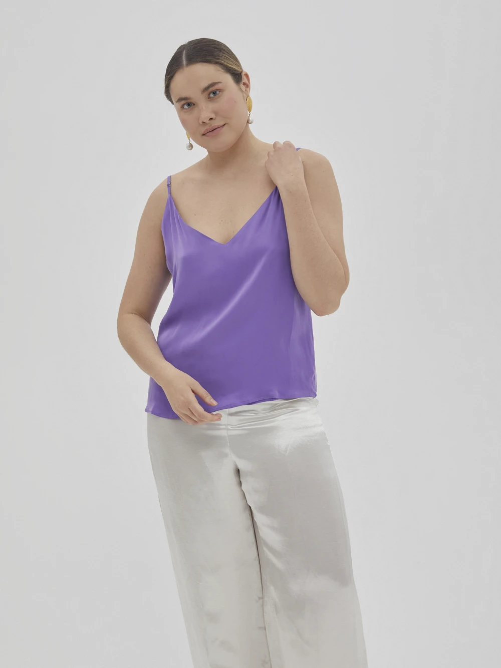 Топ на бретелях Sunna (Цвет Фиолетовый, Размер L, Состав 65% купро, 35% вискоза)