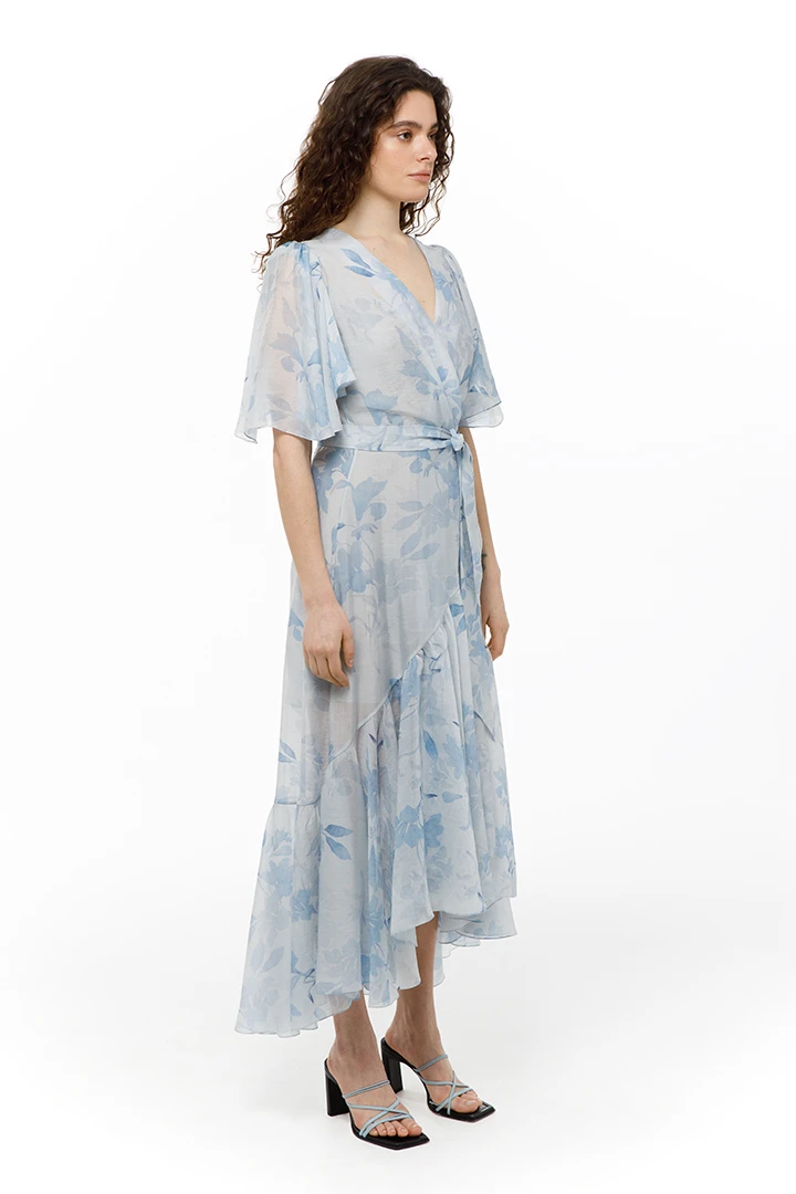 Платье Irsa New (Цвет Голубой с лилиями, Размер 44/S, Состав 75% Тенсел, 25% Нейлон)