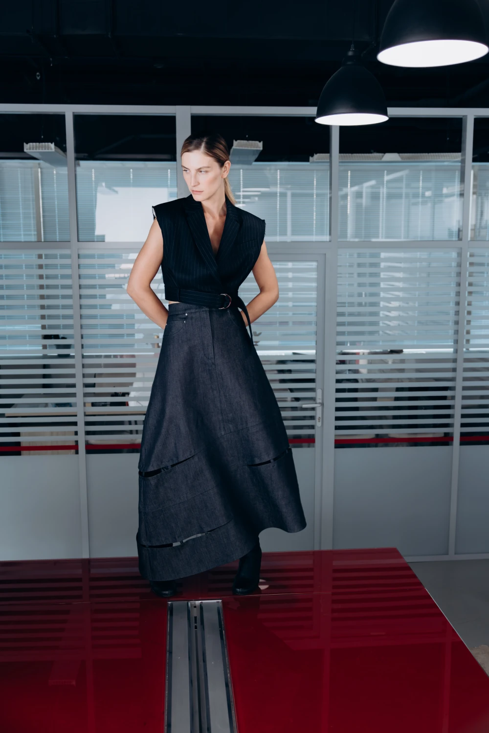 Жилет Meeting room (Цвет Тёмно-синий в полоску, Размер 44/S)