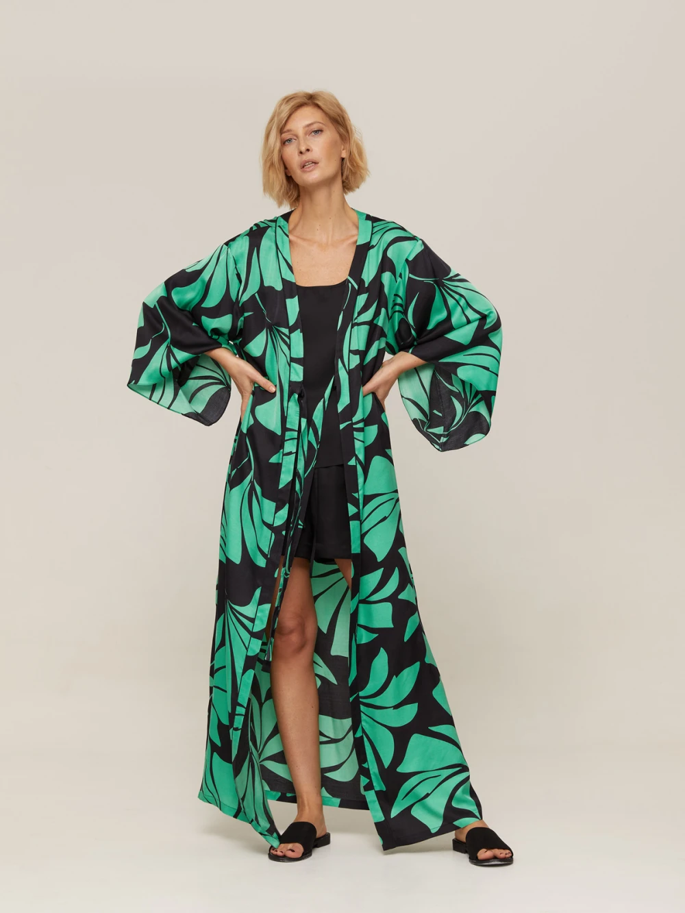 Кимоно Ingir (Цвет Зелёный с цветами, Размер OneSize, Состав 100% вискоза)