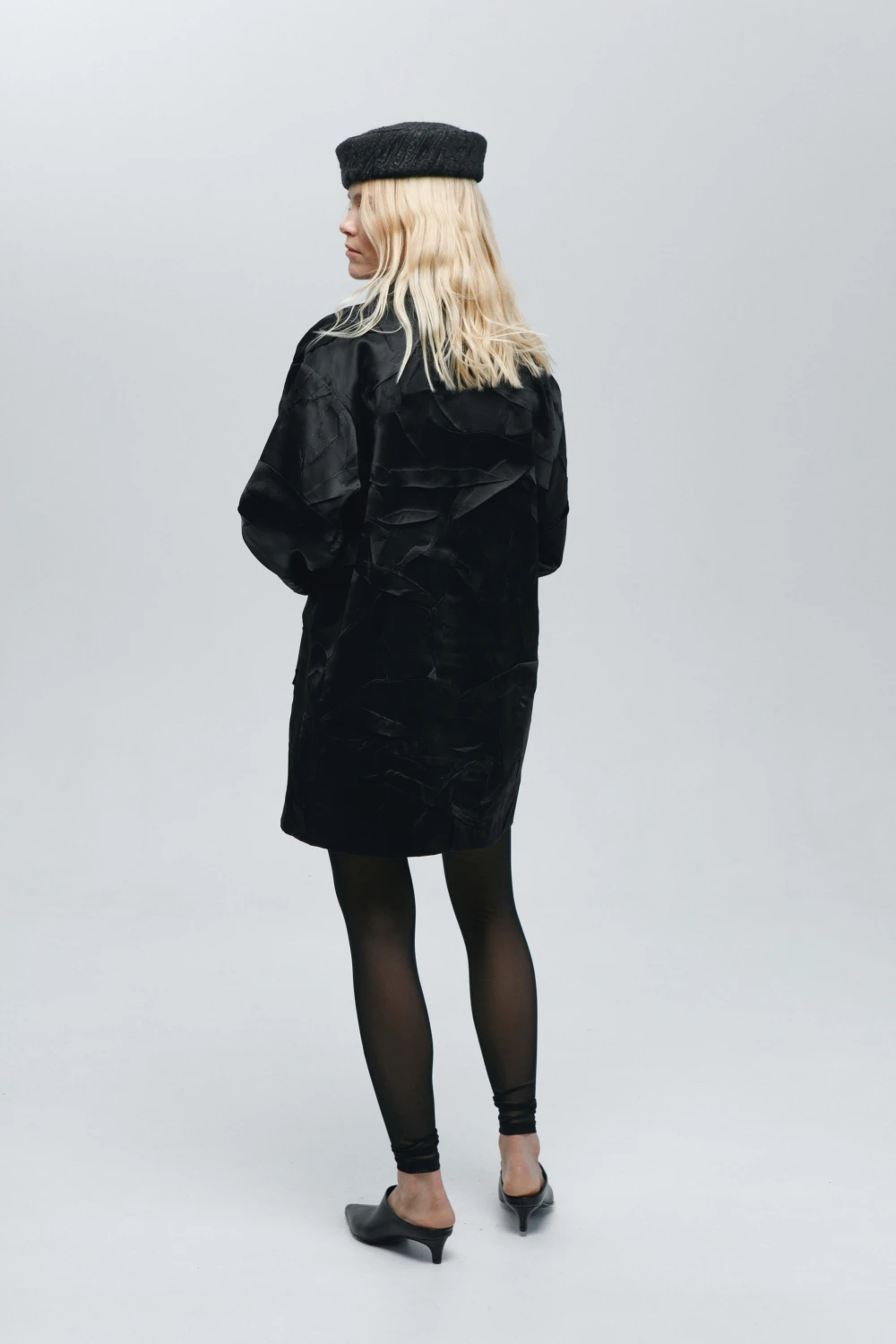 Пиджак Titled (Цвет Чёрный, Размер S-M, Состав 1-й слой 100% Вискоза, 2-ой слой 100% Полиэстер)