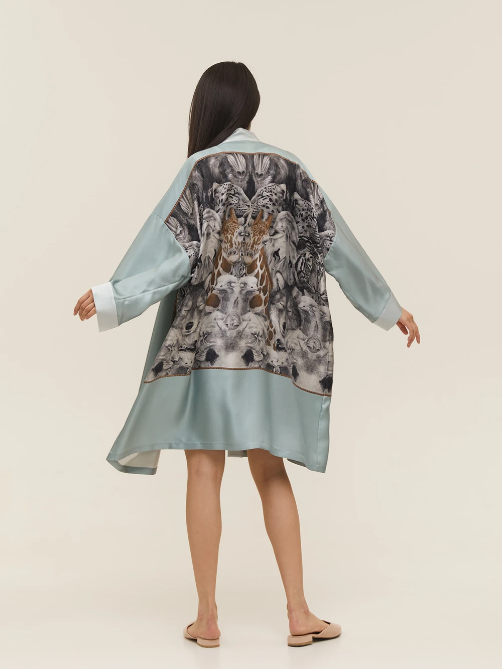 Кимоно Enka (Цвет Голубой с анималистическим принтом, Размер L/XL, Состав 100% шёлк)