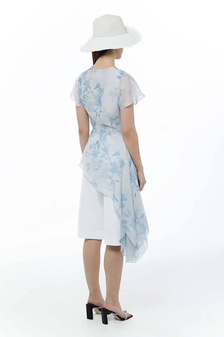 Блузка Venus (Цвет Голубой с лилиями, Размер 44/S, Состав 75% Тенсел, 25% Нейлон)