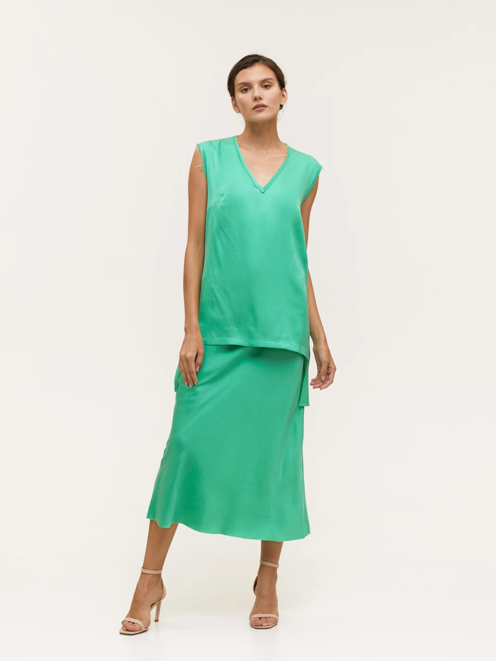 Костюм Vendella (Цвет Зелёный, Размер S, Состав 55% купро, 45% вискоза)