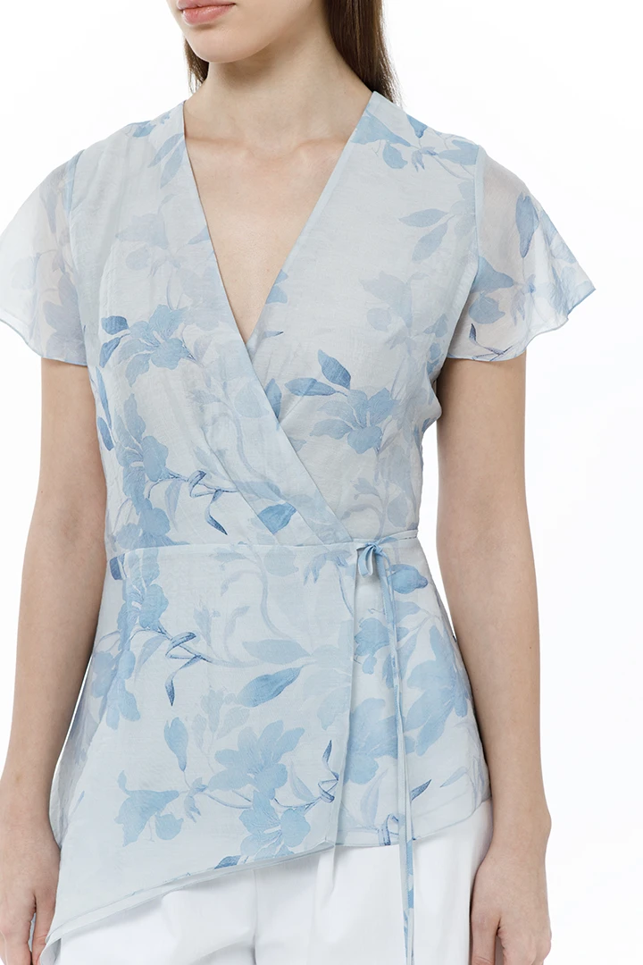 Блузка Venus (Цвет Голубой с лилиями, Размер 44/S, Состав 75% Тенсел, 25% Нейлон)