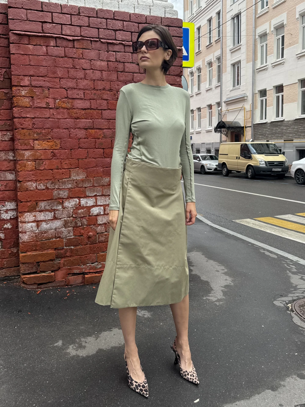 Лонгслив Devon (Цвет Светлый хаки, Размер 44/S, Состав 95% вискоза, 5% эластан)