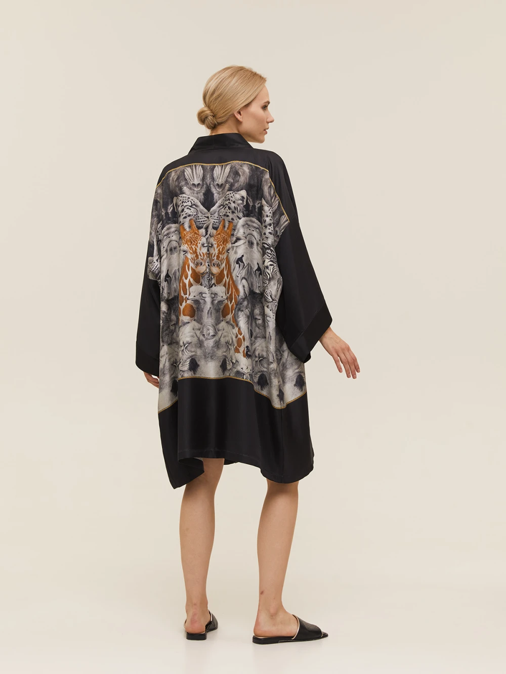 Кимоно Enka (Цвет Чёрный с анималистическим принтом, Размер S/M, Состав 100% шёлк)