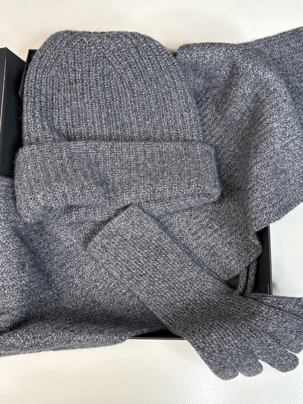 Шапка  Chapeau ( Цвет Серый меланж )