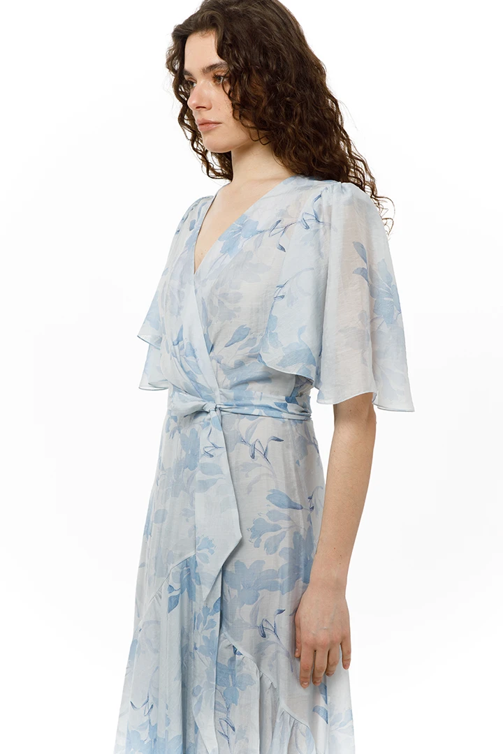 Платье Irsa New (Цвет Голубой с лилиями, Размер 44/S, Состав 75% Тенсел, 25% Нейлон)