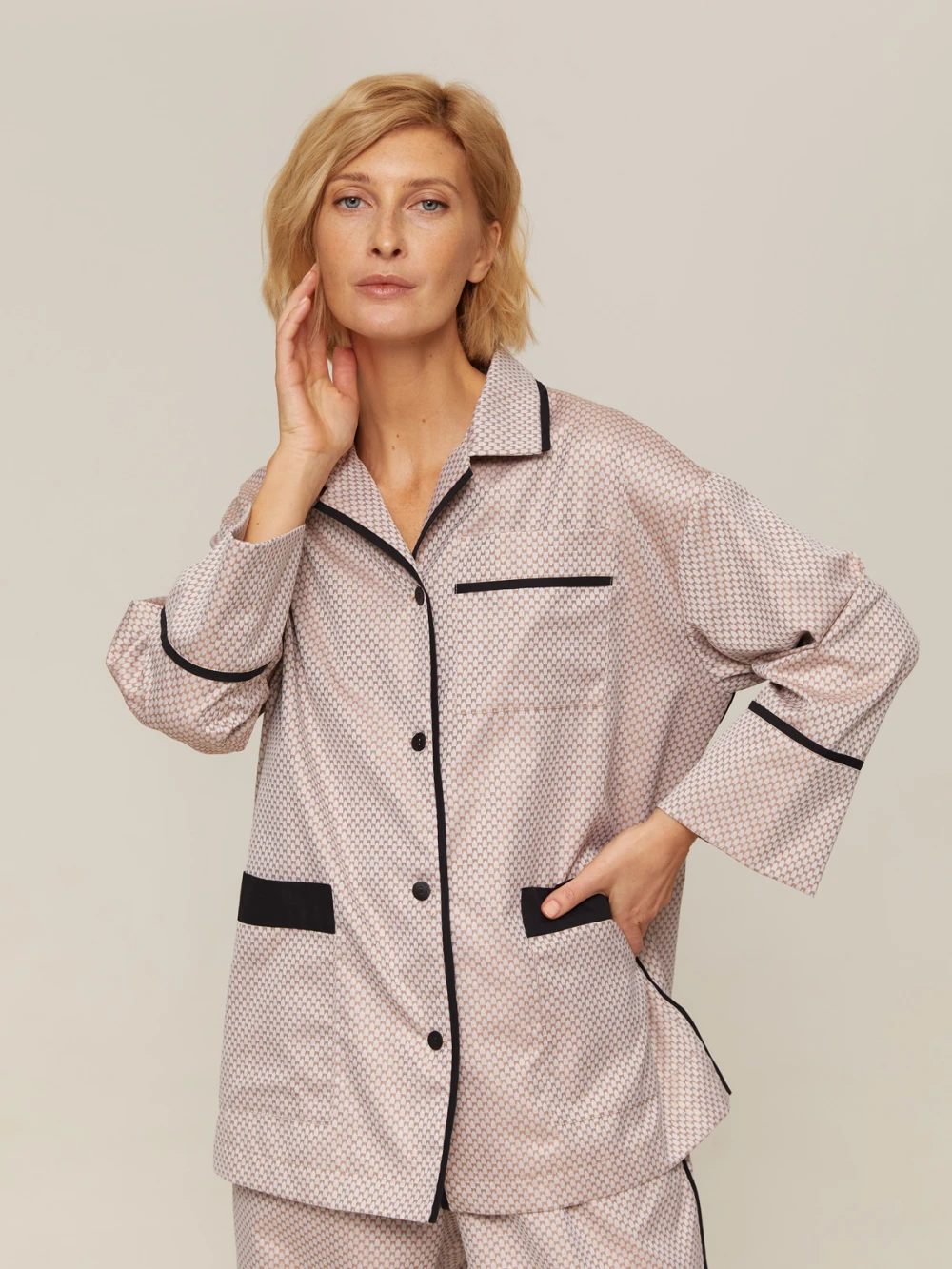 Пижама Alisa (Цвет Бежевый с узором, Размер S, Состав 100% хлопок)