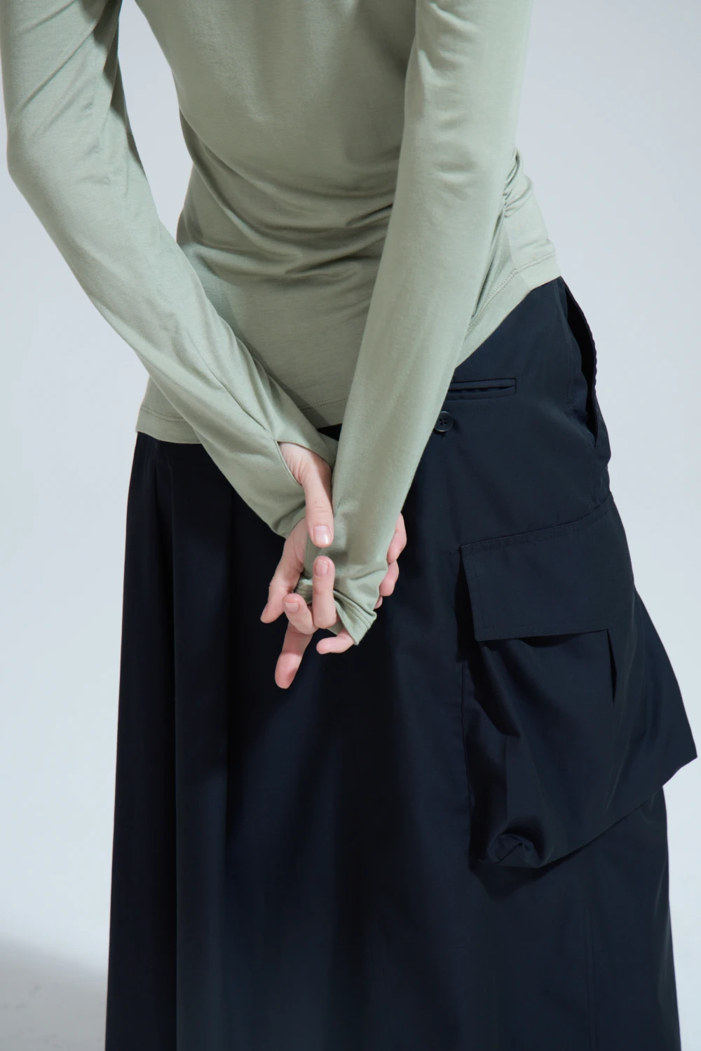 Лонгслив Livvy (Цвет Светлый хаки, Размер 44/S, Состав 95% вискоза, 5% эластан)