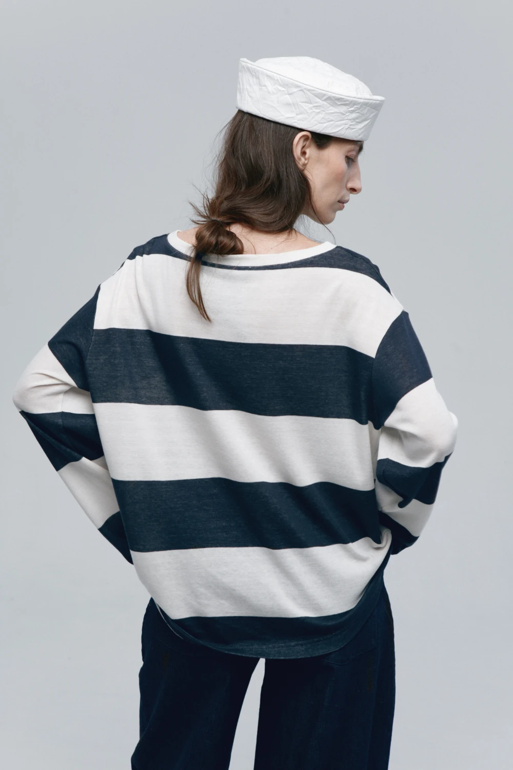 Лонгслив Boyfriend (Цвет Бело-синяя полоска, Размер 44/S, Состав 70% Хлопок, 28% Кашемир, 2% Полиамид)