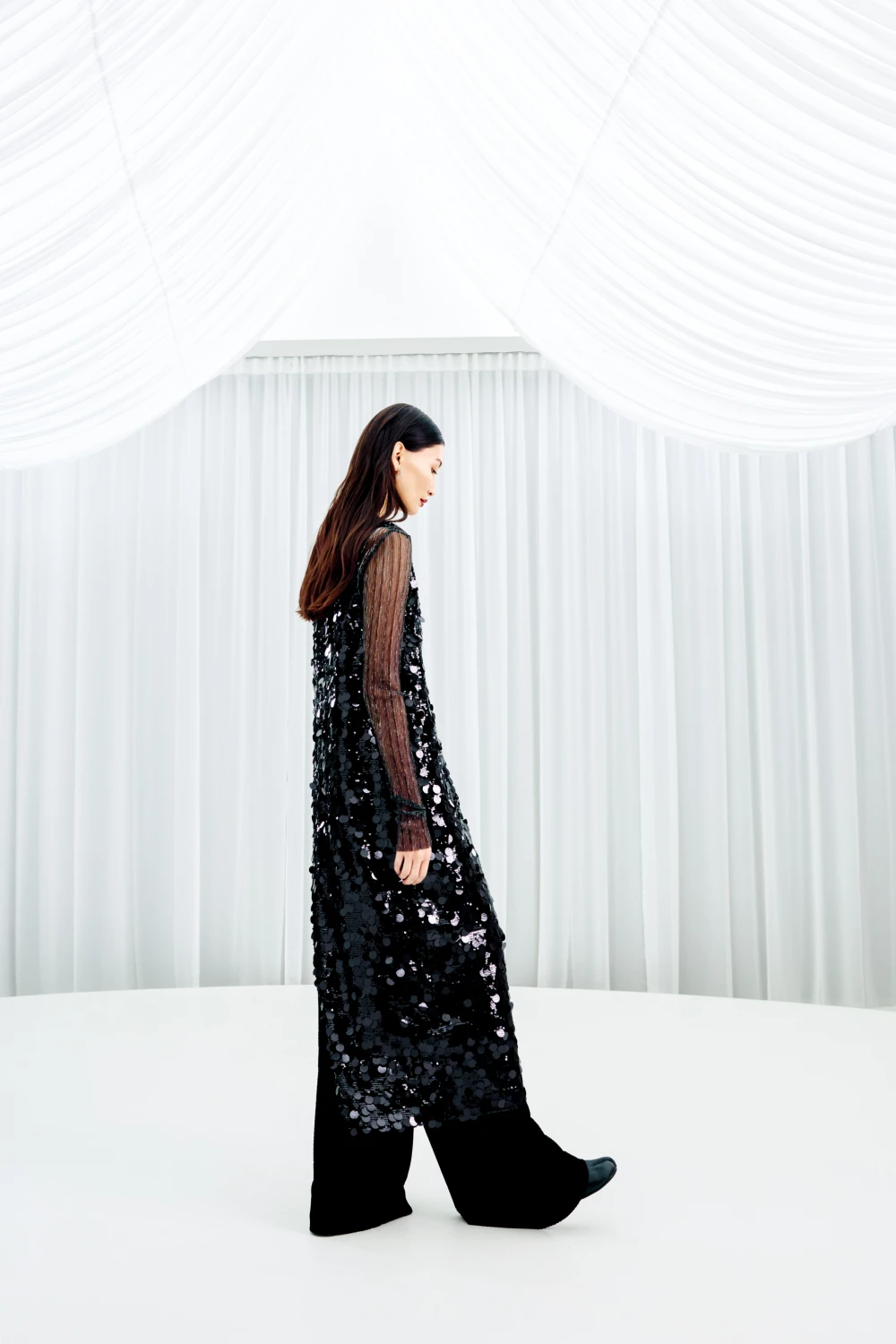 Лонгслив Stiker (Цвет Чёрный с металлизированной нитью, Размер 44/S, Состав 100% полиэстер)