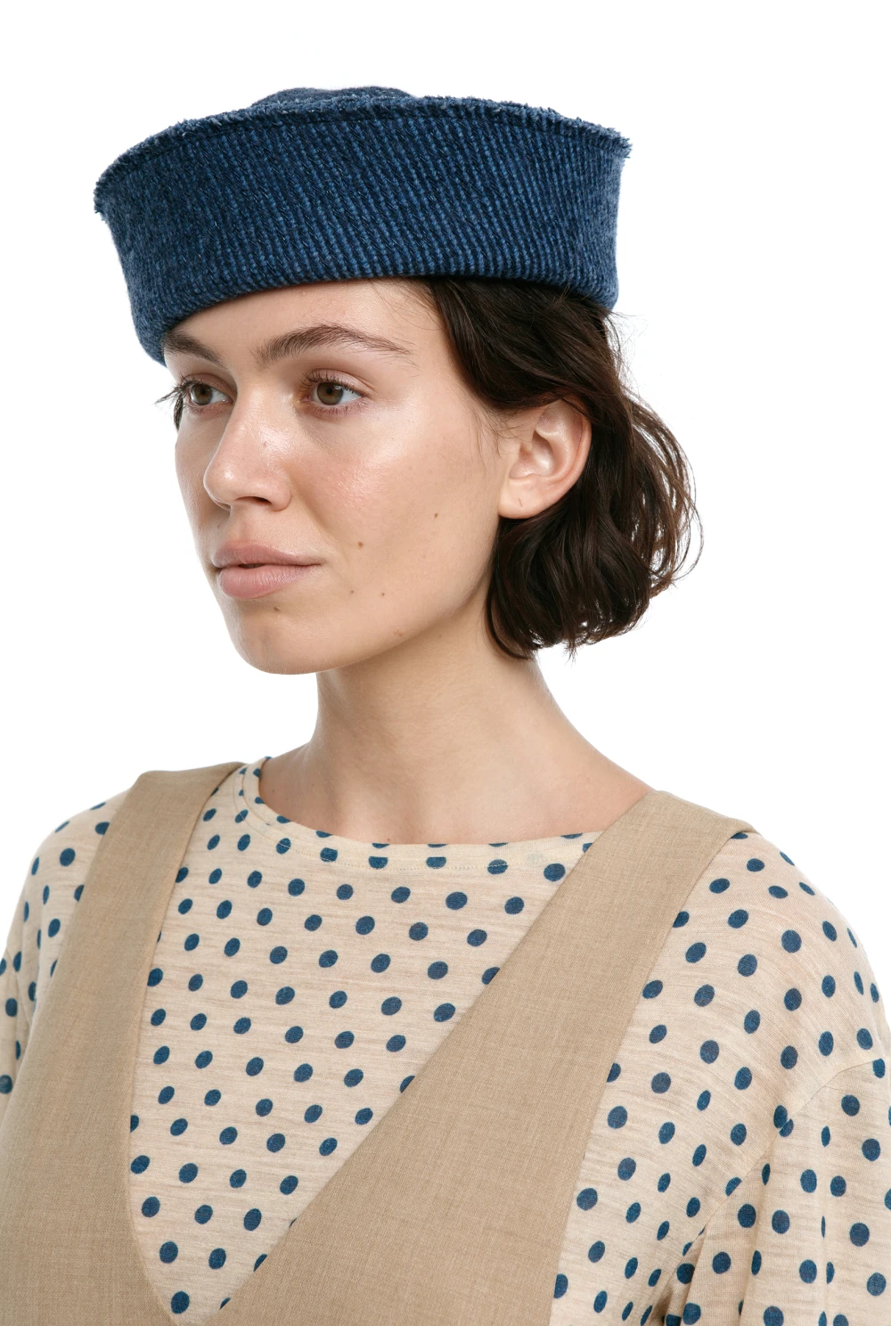 Платье V-dress (Цвет Бежевый, Размер 44/S, Состав 61% Поиэстер, 26% Вискоза, 7% Хлопок, 6% Эластан)