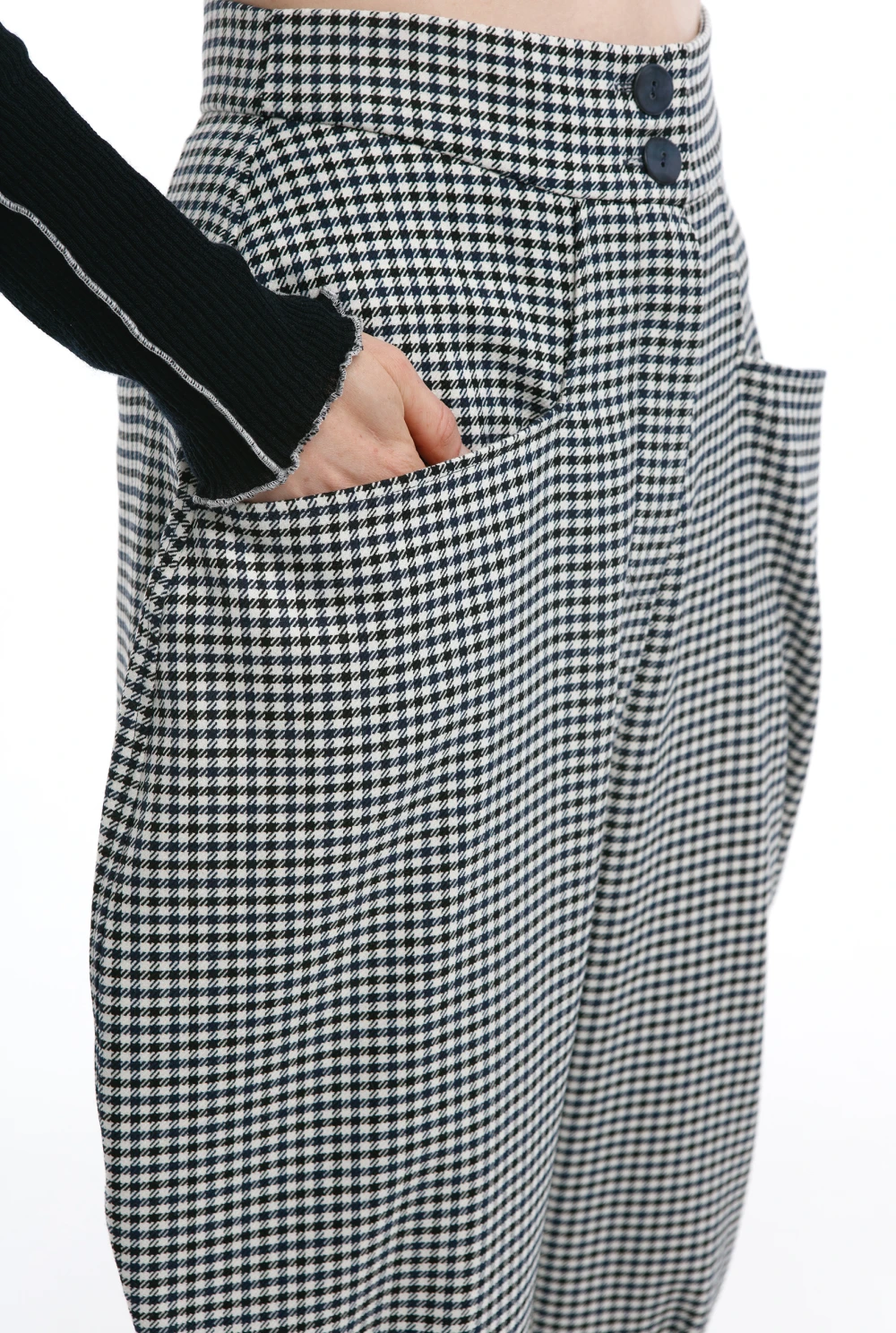 Брюки Nepman (Цвет Чёрно-сине-белая клетка, Размер 44/S, Состав 69% полиэстер, 29% вискоза, 2% эластан)