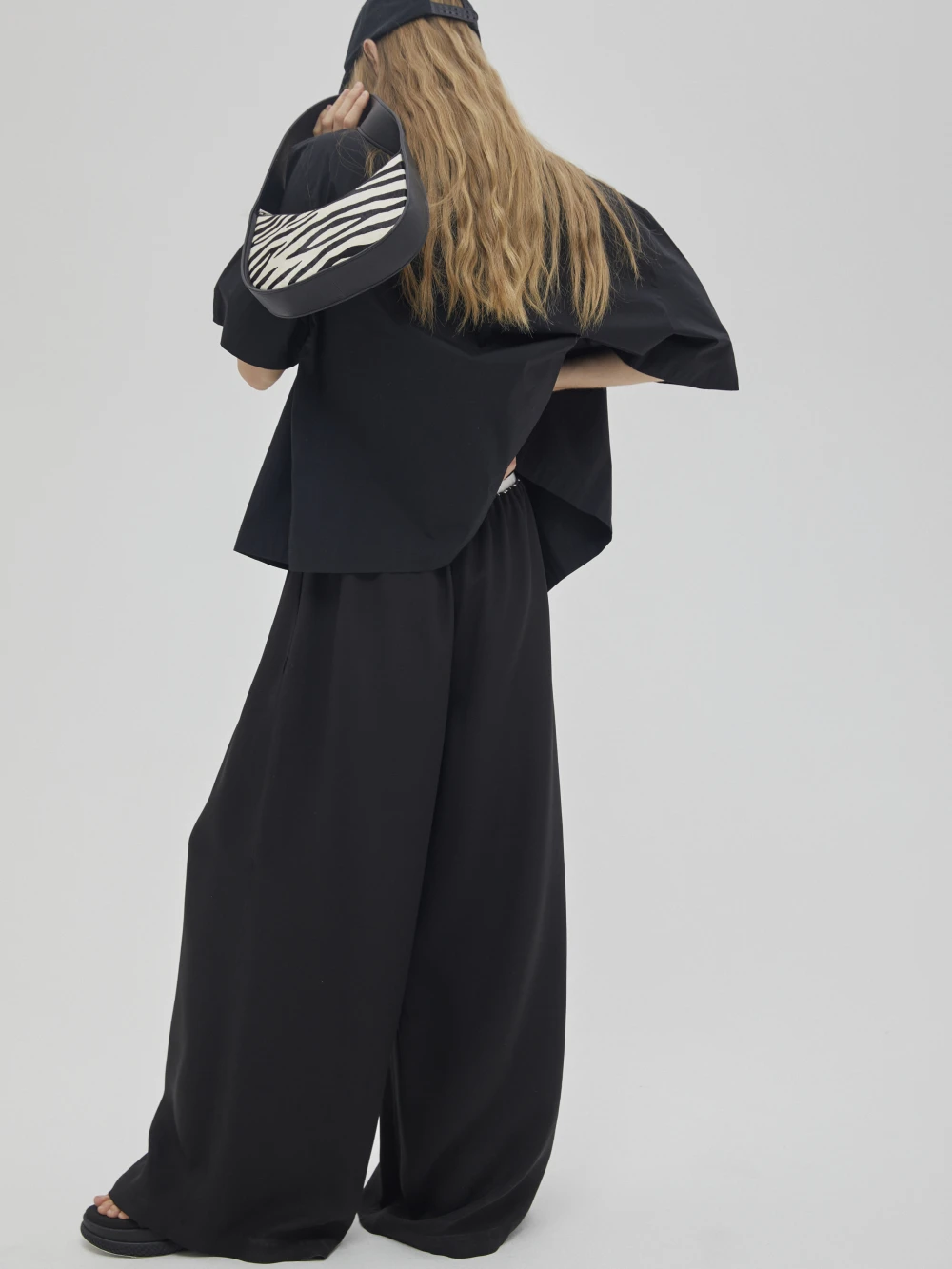 Брюки Airy (Цвет Чёрный, Размер S/M, Состав 50% шёлк, 50% ацетат)