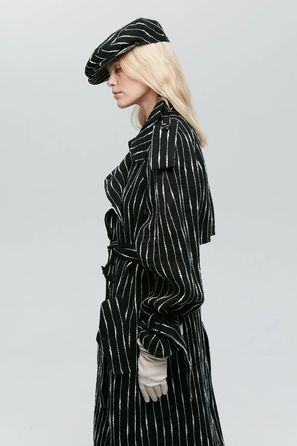 Тренч ARTS ( Цвет Чёрный в белую полоску )