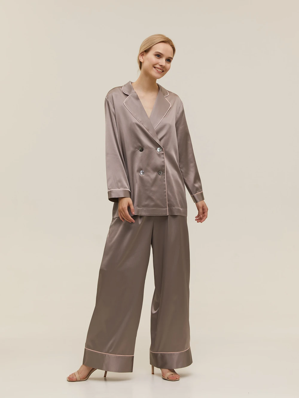 Костюм Fiva ( Цвет Пудрово-серый )