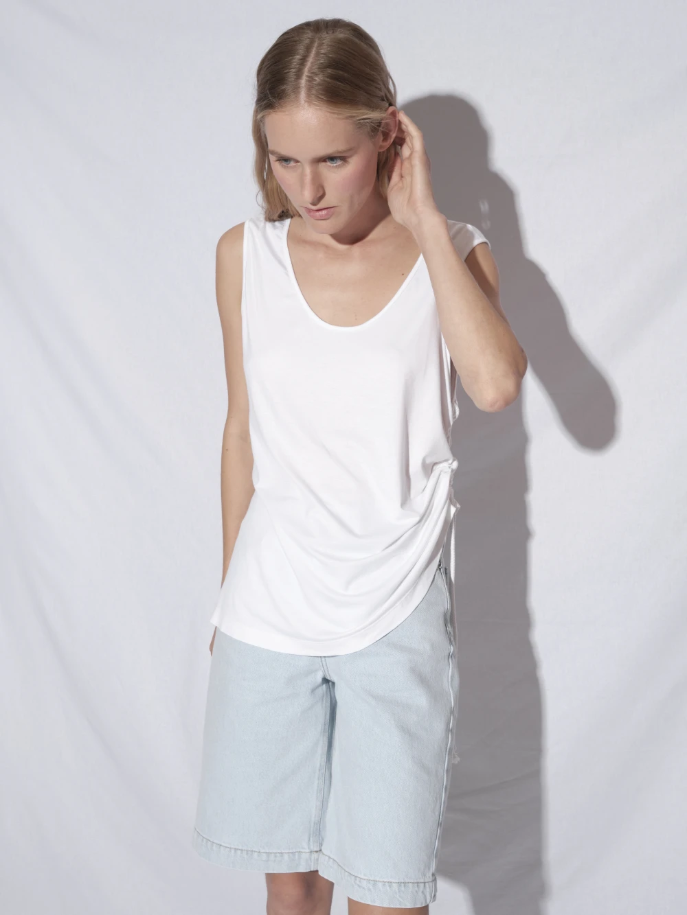 Майка Mos (Цвет Белый, Размер S, Состав 100% вискоза)