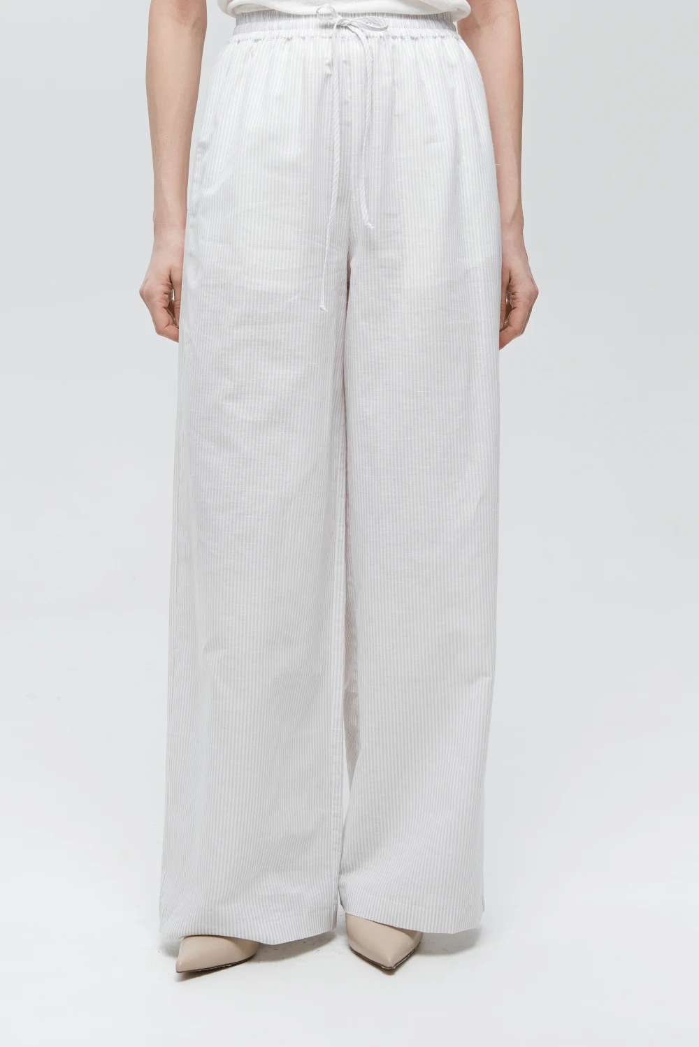 Брюки Wist (Цвет Бело-серая полоска, Размер 44/S, Состав 68% Хлопок, 32% Лён)