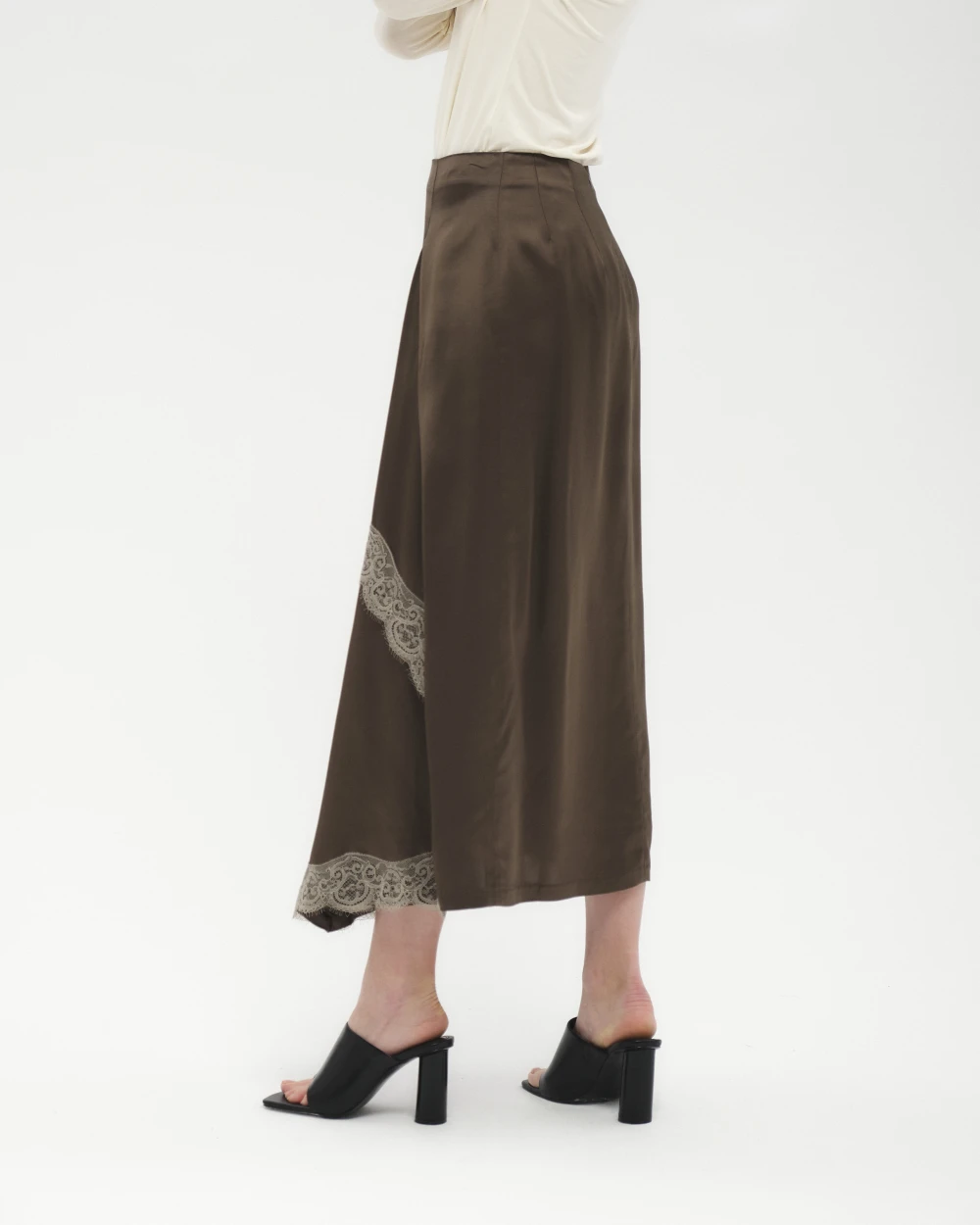 Юбка Solo (Цвет Хаки Атлас, Размер S, Состав 70% вискоза, 30% шерсть)