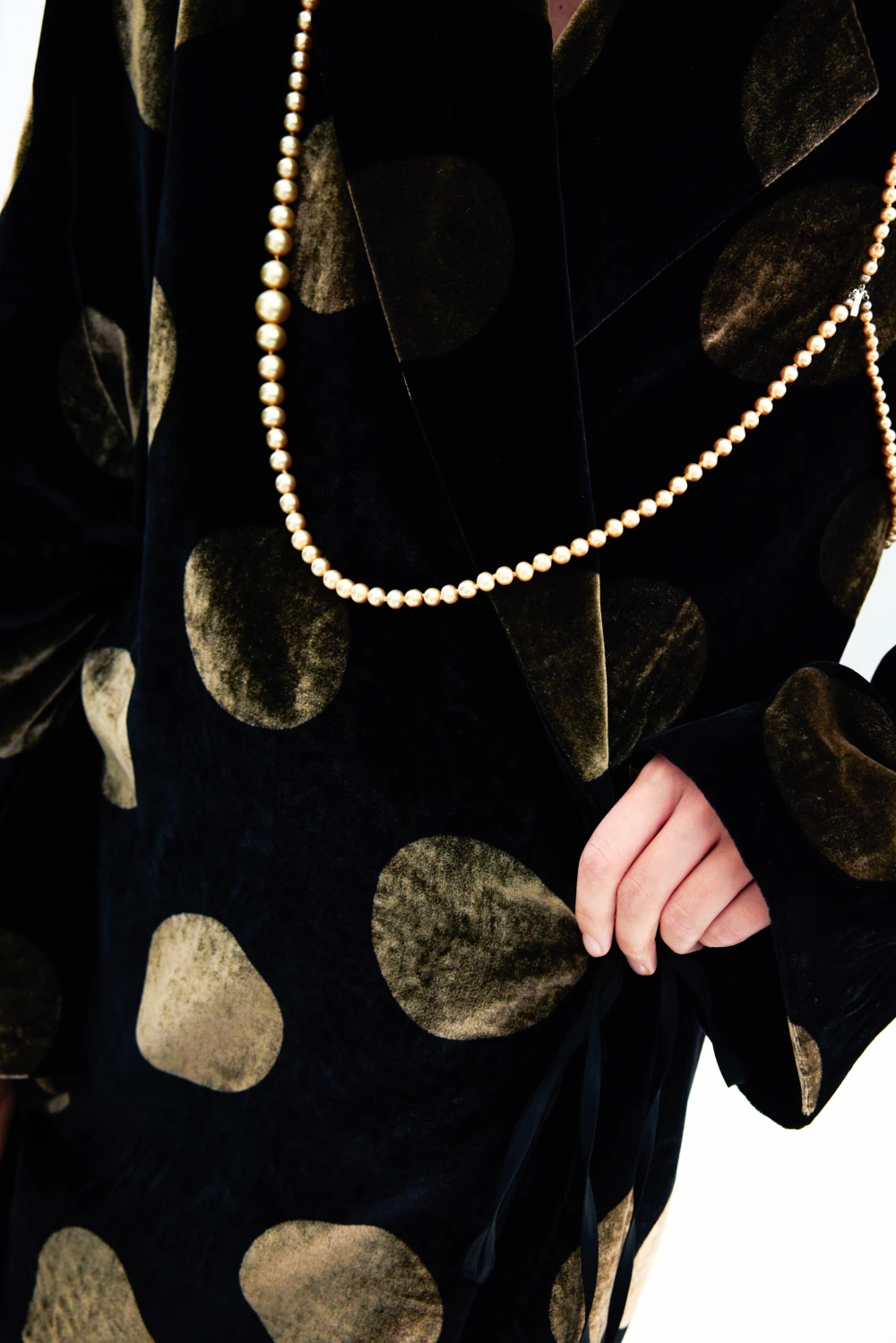 Жакет Untitled 2 ( Цвет Чёрный с золотом )