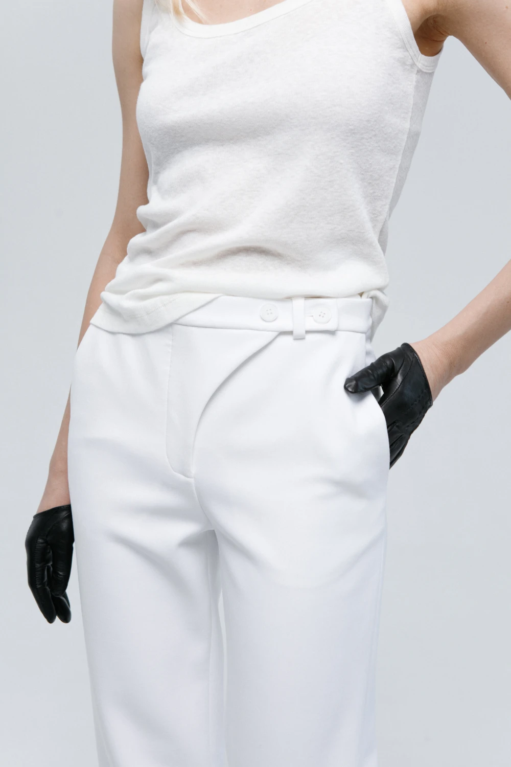 Брюки Nicoli (Цвет Белый, Размер 44/S, Состав 64% Полиэстер, 27% Вискоза, 6% Хлопок, 3% Эластан)