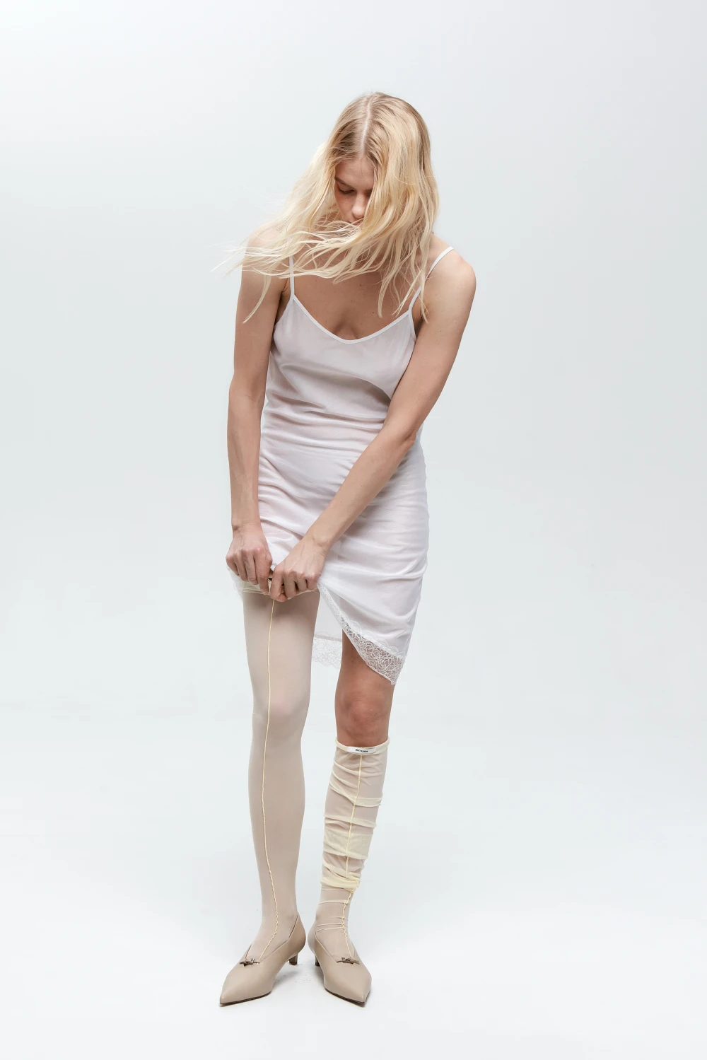 Платье Under (Цвет Белый, Размер 44/S, Состав 70% хлопок, 30% шёлк)