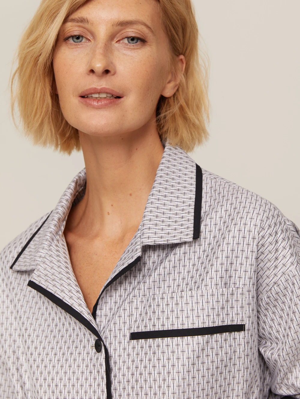 Пижама Alisa (Цвет Светло-серый с узором, Размер S, Состав 100% хлопок)