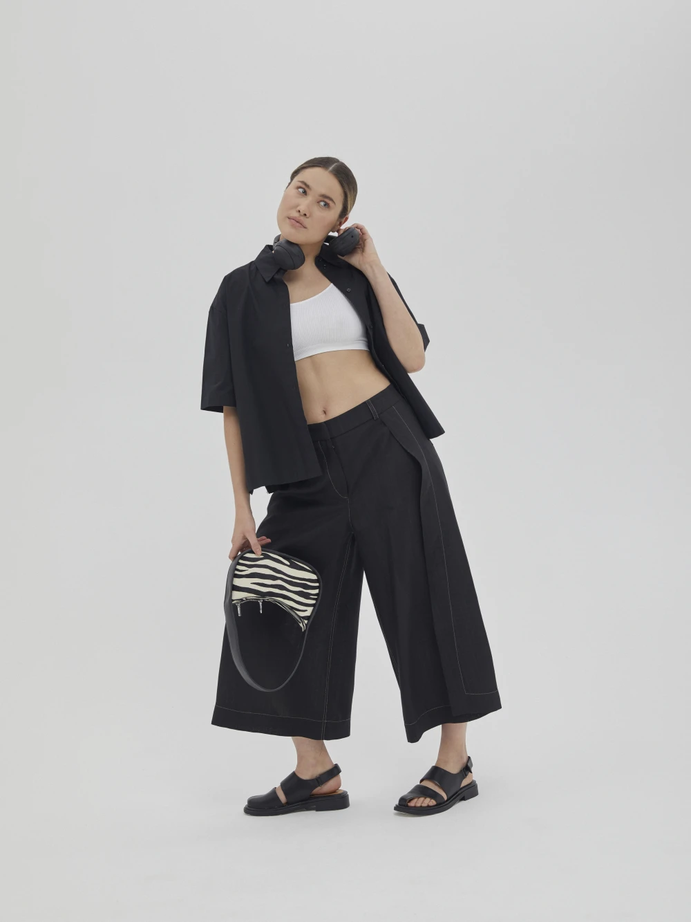 Брюки Amaro (Цвет Чёрный, Размер S/M, Состав 100% лён)