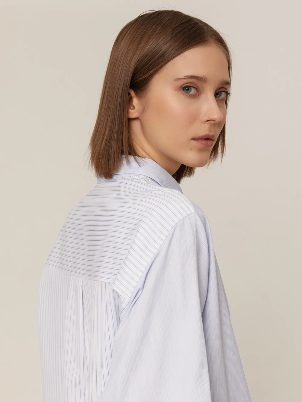 Костюм Atra (Цвет Сложный белый в полоску, Размер S, Состав 100% хлопок)