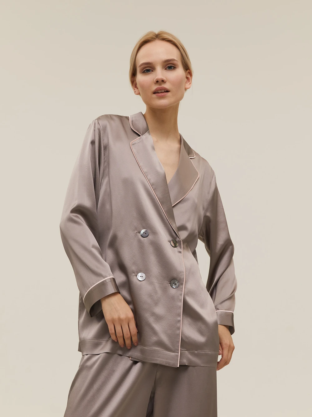 Костюм Fiva ( Цвет Пудрово-серый )